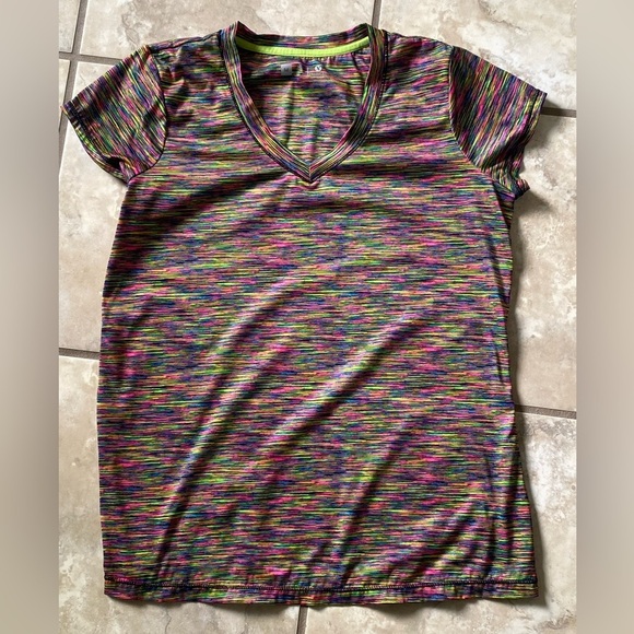 Xersion Rainbow Blue, Pink, & Green V Neck Workout Top T-shirt Short Sleeves - Picture 1 of 4